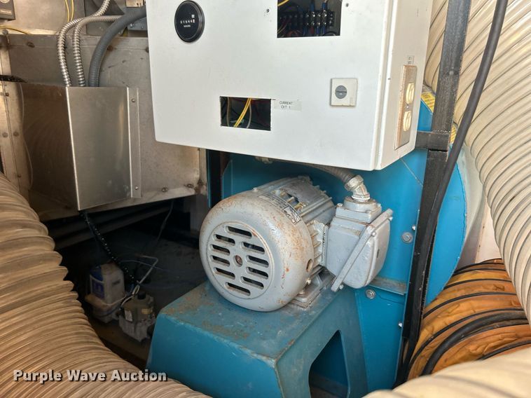 image for item EG1026 2007 Middlebury Trailers MST7X14TA2 enclosed cargo trailer