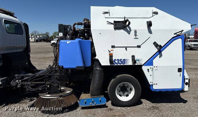 image for item EG5757 2010 Isuzu NPR HD street sweeper truck