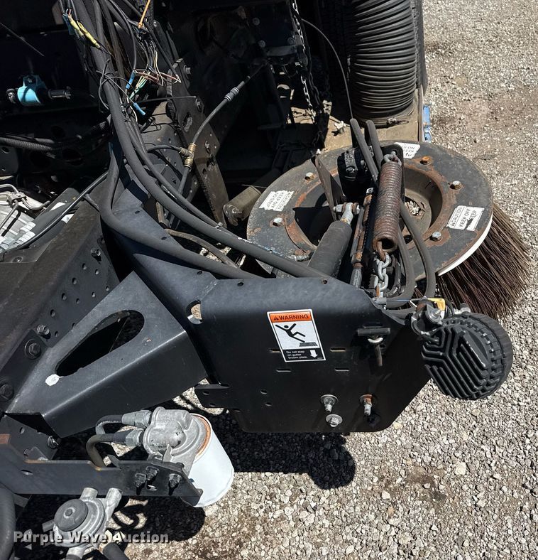 image for item EG5757 2010 Isuzu NPR HD street sweeper truck