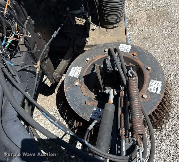 image for item EG5757 2010 Isuzu NPR HD street sweeper truck