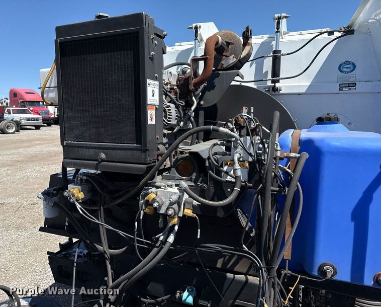 image for item EG5757 2010 Isuzu NPR HD street sweeper truck