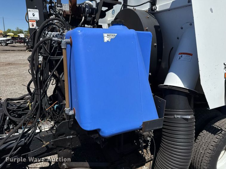 image for item EG5757 2010 Isuzu NPR HD street sweeper truck