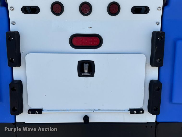 image for item EG5757 2010 Isuzu NPR HD street sweeper truck