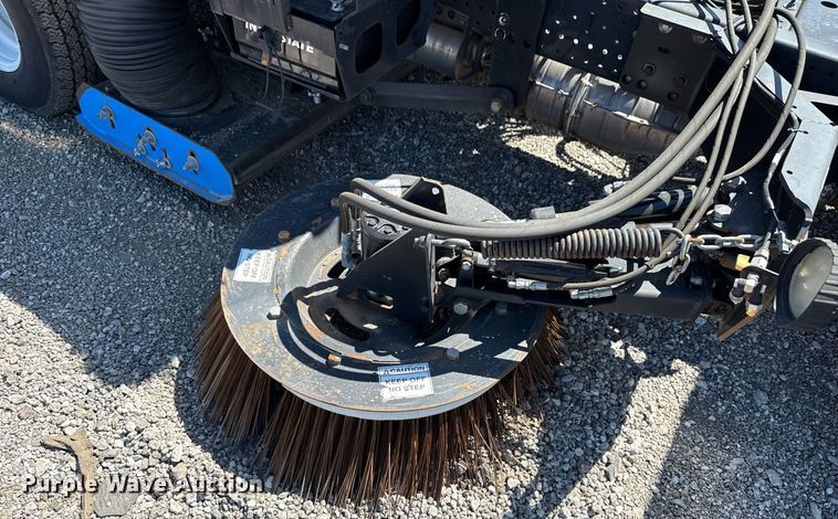 image for item EG5757 2010 Isuzu NPR HD street sweeper truck