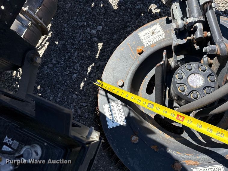 image for item EG5757 2010 Isuzu NPR HD street sweeper truck