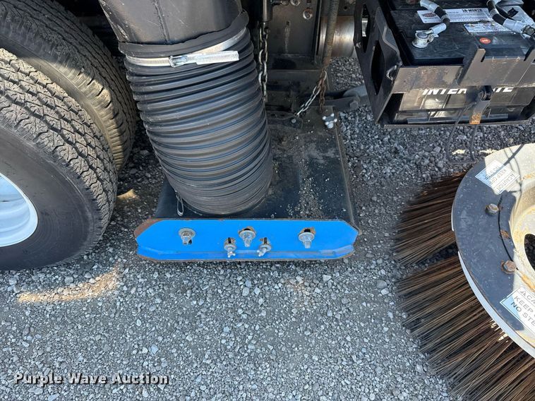 image for item EG5757 2010 Isuzu NPR HD street sweeper truck