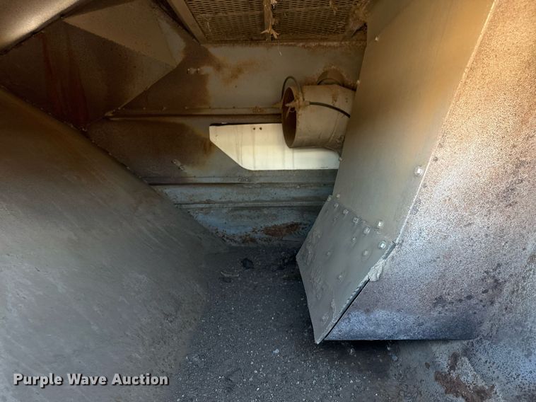 image for item EG5757 2010 Isuzu NPR HD street sweeper truck