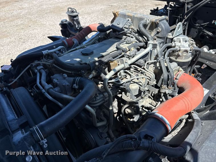 image for item EG5757 2010 Isuzu NPR HD street sweeper truck