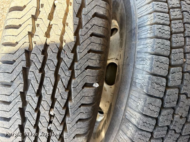 image for item EG5757 2010 Isuzu NPR HD street sweeper truck