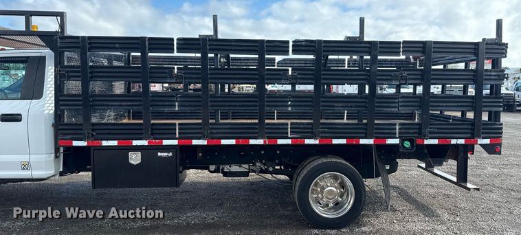 image for item EG5823 2018 Ford F550 flatbed truck