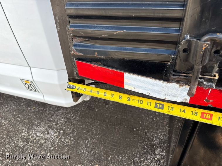 image for item EG5823 2018 Ford F550 flatbed truck