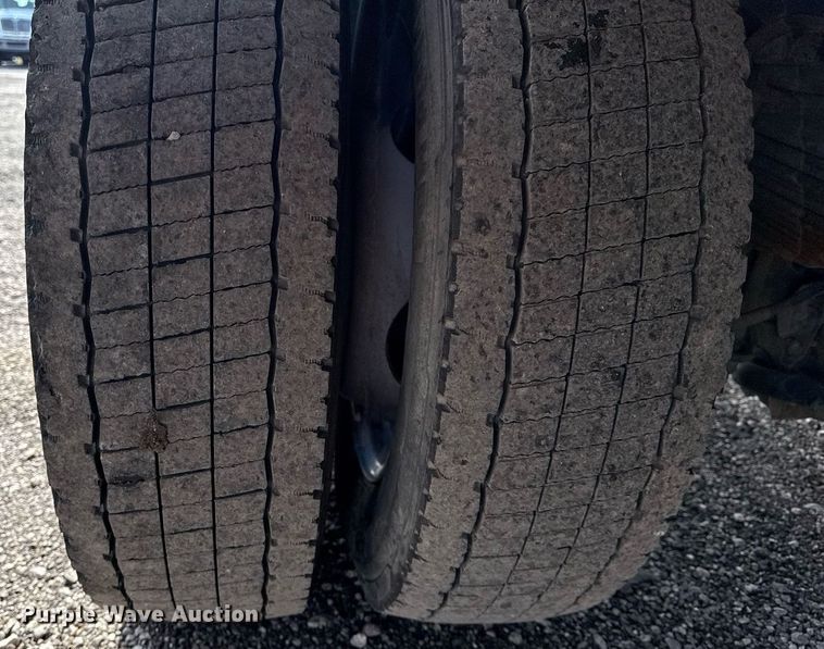 image for item EG5823 2018 Ford F550 flatbed truck