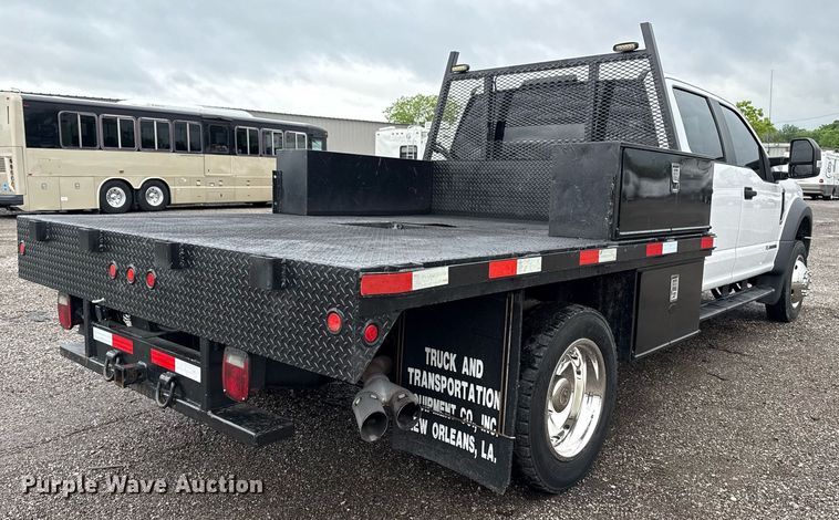 image for item EG5853 2018 Ford F550 Crew Cab flatbed truck