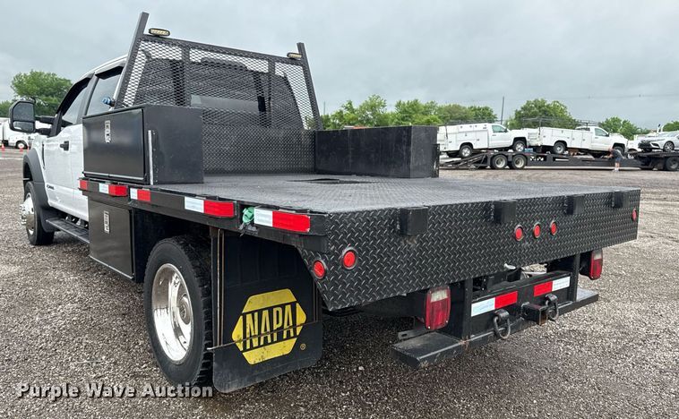 image for item EG5853 2018 Ford F550 Crew Cab flatbed truck