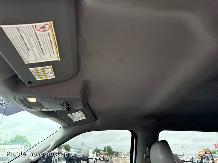 image for item EG5853 2018 Ford F550 Crew Cab flatbed truck