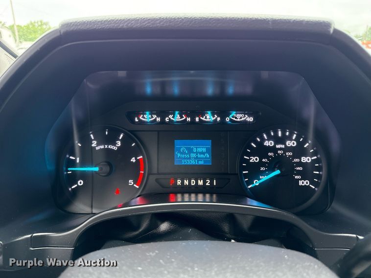 image for item EG5853 2018 Ford F550 Crew Cab flatbed truck