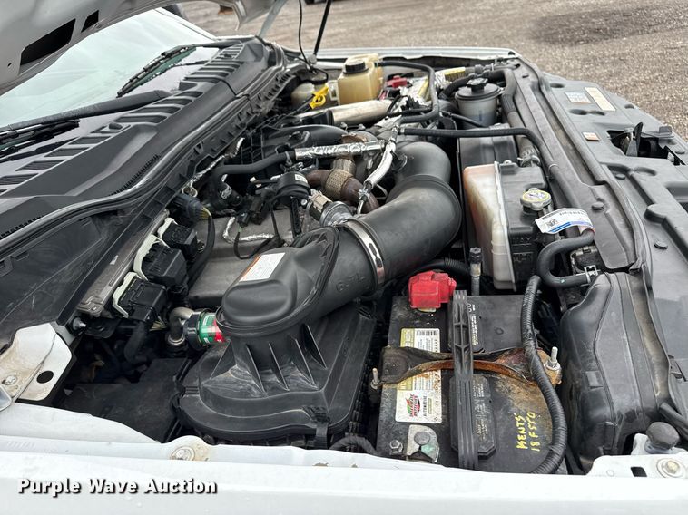 image for item EG5853 2018 Ford F550 Crew Cab flatbed truck