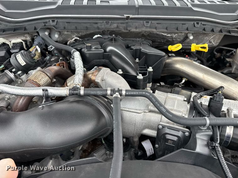 image for item EG5853 2018 Ford F550 Crew Cab flatbed truck