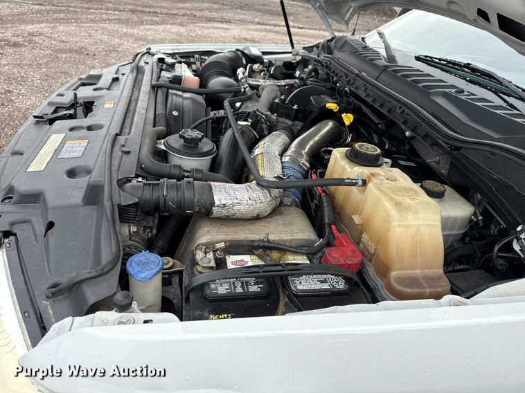 image for item EG5853 2018 Ford F550 Crew Cab flatbed truck