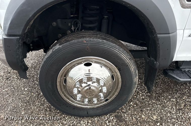 image for item EG5853 2018 Ford F550 Crew Cab flatbed truck