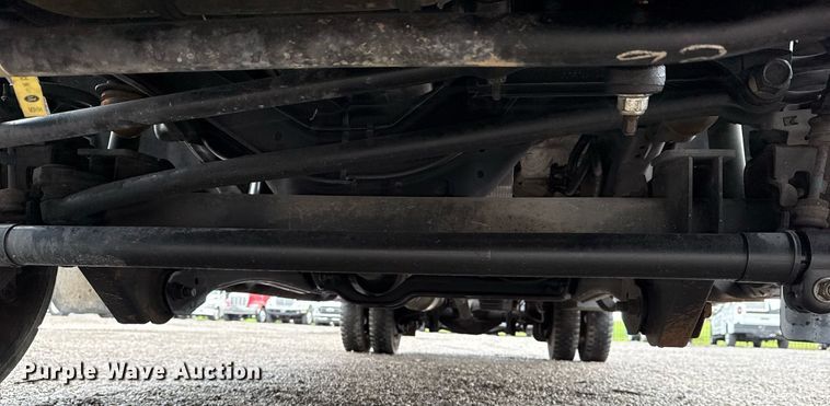 image for item EG5853 2018 Ford F550 Crew Cab flatbed truck