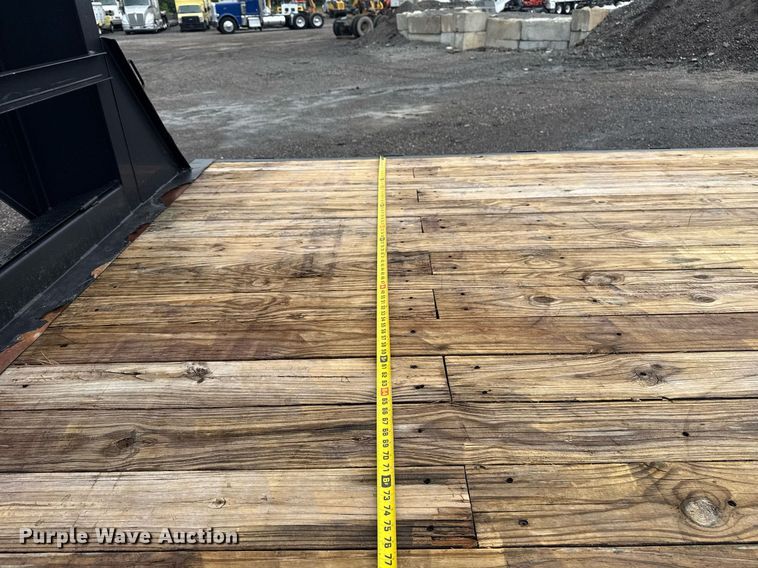 image for item EG5856 2015 PJ Trailers equipment trailer