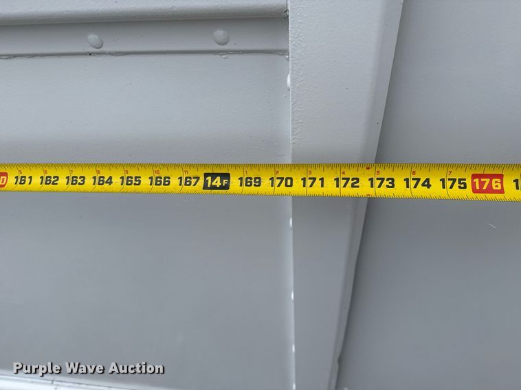 image for item EG5889 2001 Freightliner MT45  delivery truck