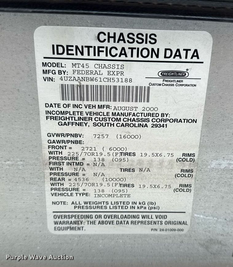 image for item EG5889 2001 Freightliner MT45  delivery truck