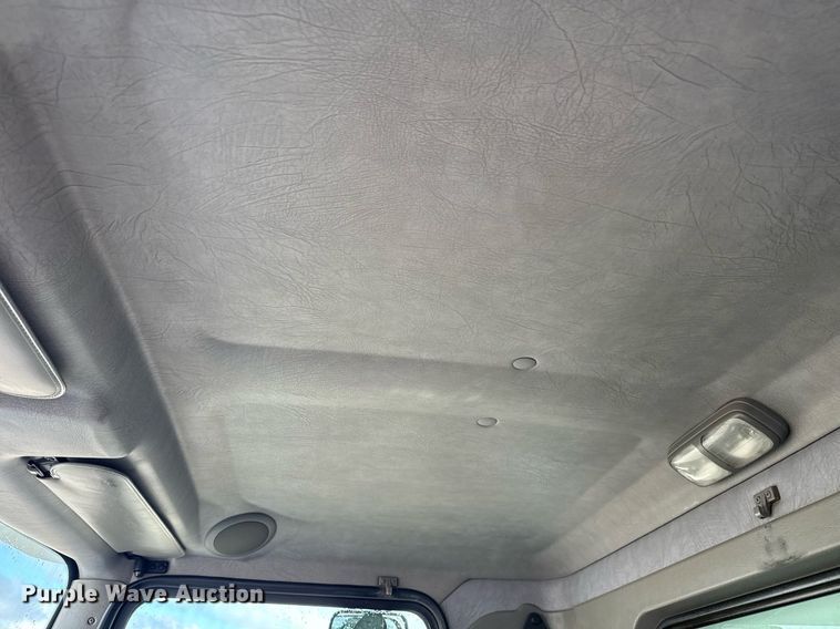 image for item EG5898 2016 Kenworth T270 box truck