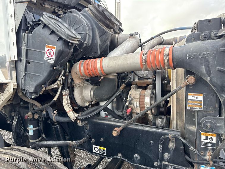 image for item EG5898 2016 Kenworth T270 box truck