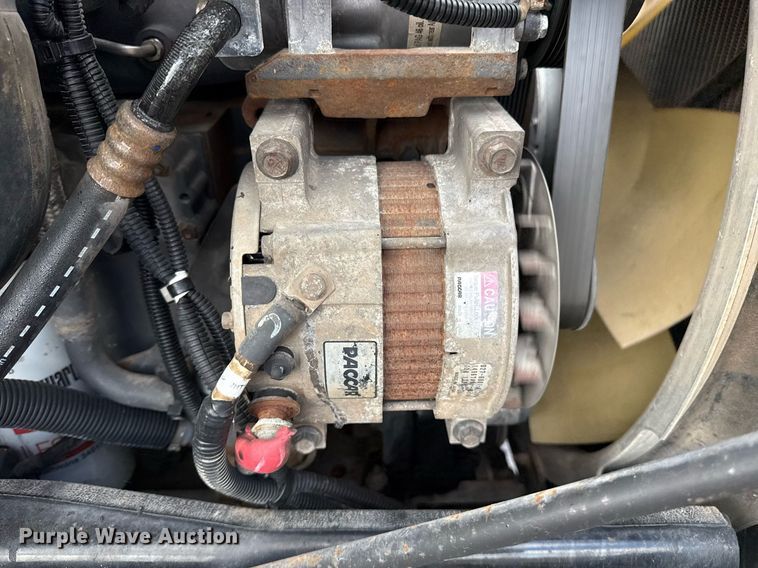 image for item EG5898 2016 Kenworth T270 box truck