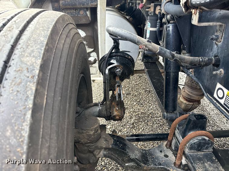 image for item EG5898 2016 Kenworth T270 box truck