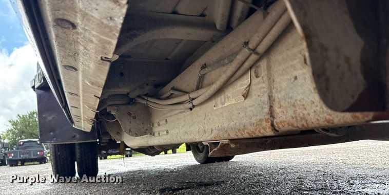 image for item EG5900 2010 Chevrolet Silverado 3500HD Crew Cab flatbed pickup truck