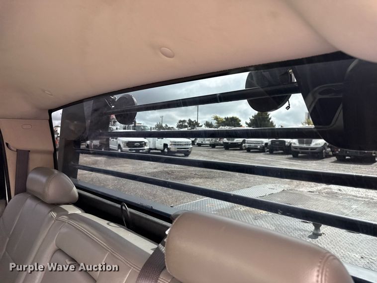 image for item EG5900 2010 Chevrolet Silverado 3500HD Crew Cab flatbed pickup truck