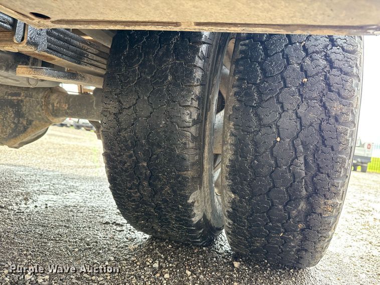 image for item EG5900 2010 Chevrolet Silverado 3500HD Crew Cab flatbed pickup truck