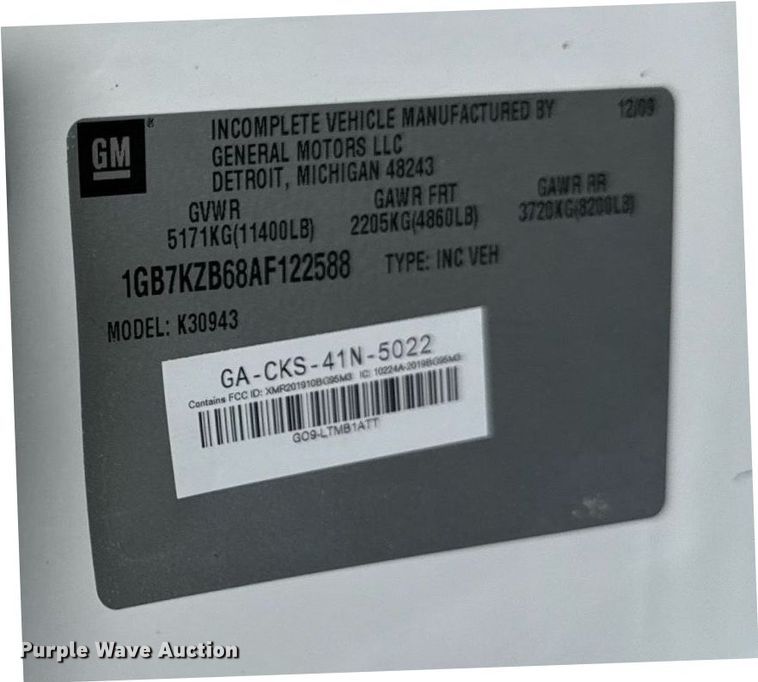 image for item EG5900 2010 Chevrolet Silverado 3500HD Crew Cab flatbed pickup truck