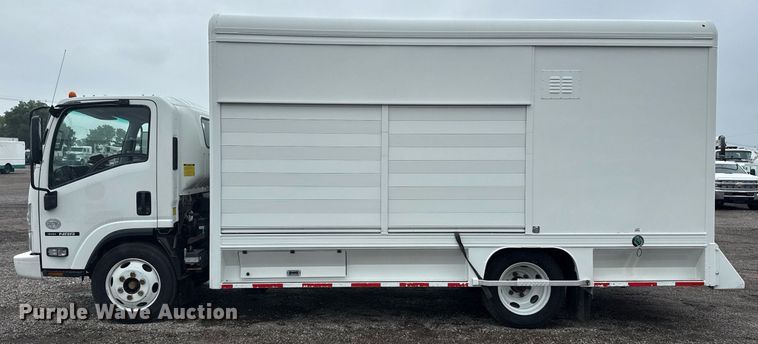 image for item EG5913 2017 Isuzu NRR box truck