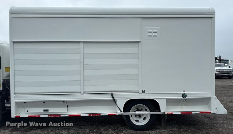 image for item EG5913 2017 Isuzu NRR box truck