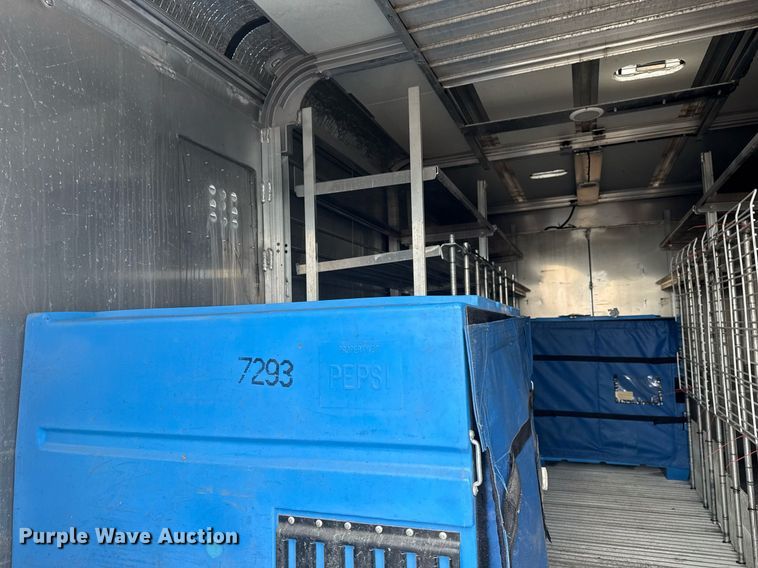 image for item EG5913 2017 Isuzu NRR box truck