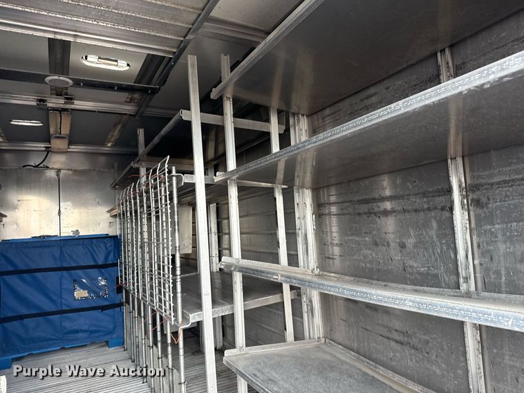 image for item EG5913 2017 Isuzu NRR box truck