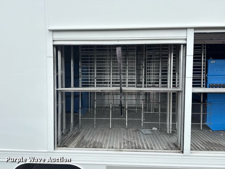 image for item EG5913 2017 Isuzu NRR box truck