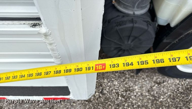 image for item EG5913 2017 Isuzu NRR box truck