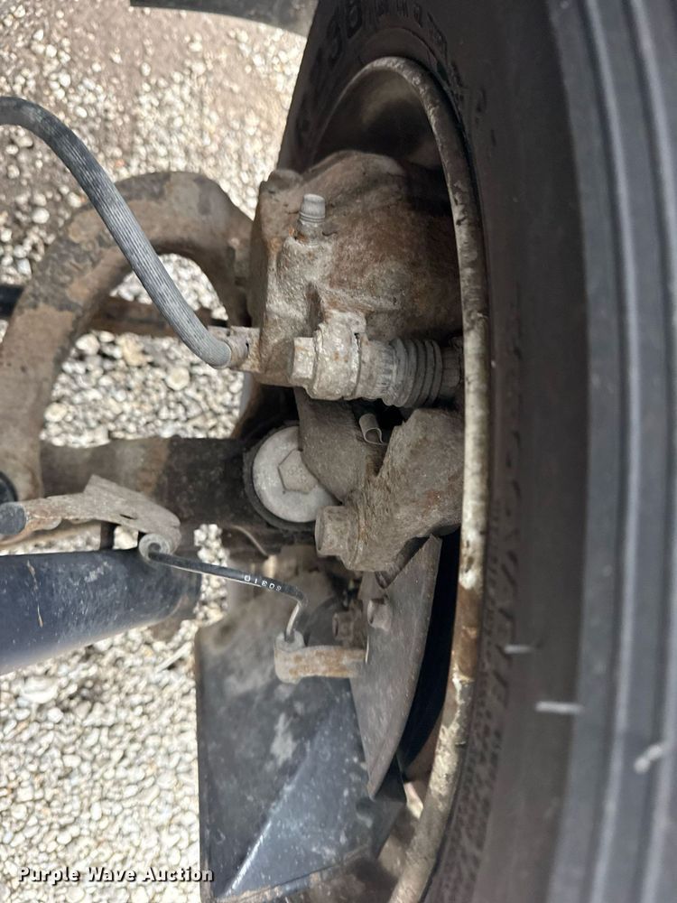 image for item EG5913 2017 Isuzu NRR box truck