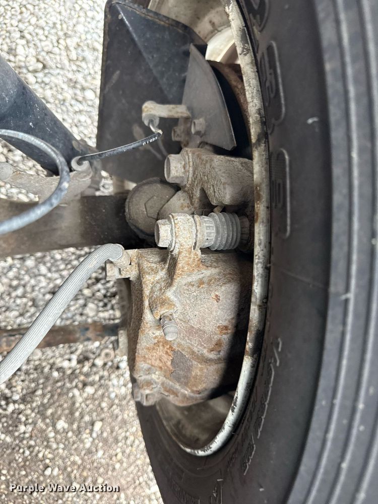 image for item EG5913 2017 Isuzu NRR box truck