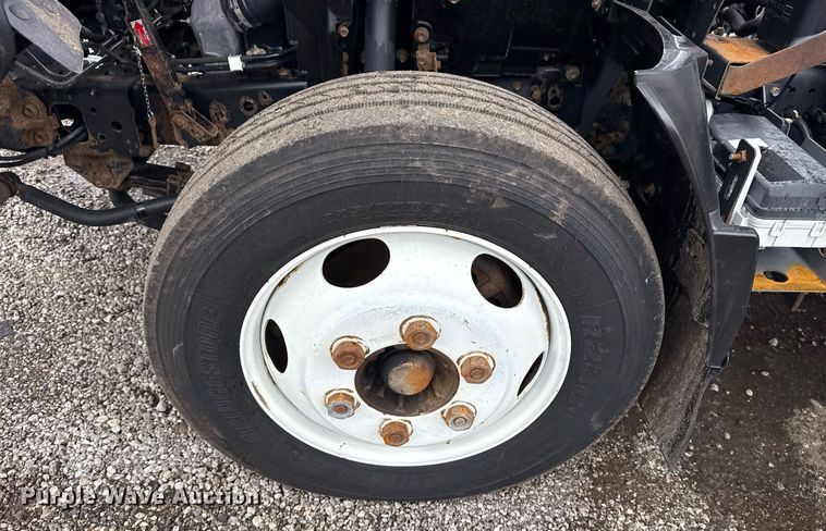 image for item EG5913 2017 Isuzu NRR box truck