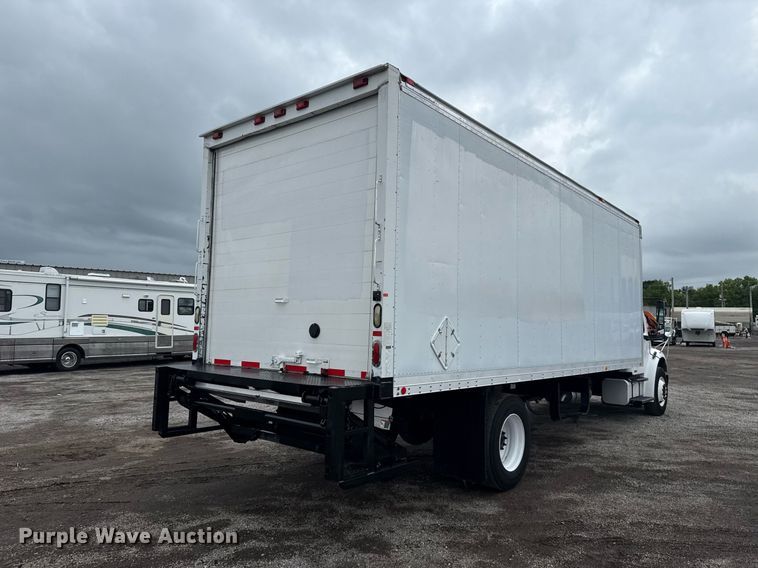 image for item EG5918 2006 Freightliner Business Class M2 box truck