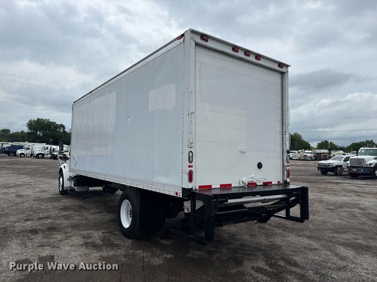 image for item EG5918 2006 Freightliner Business Class M2 box truck