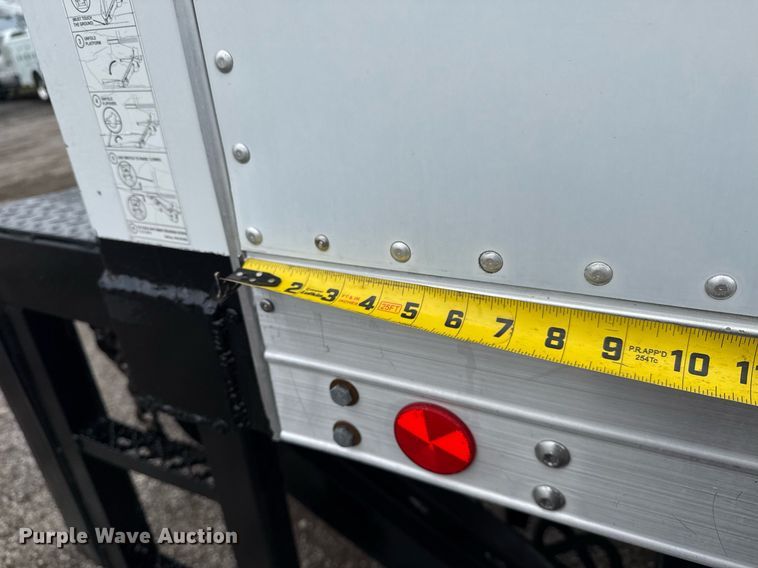 image for item EG5918 2006 Freightliner Business Class M2 box truck