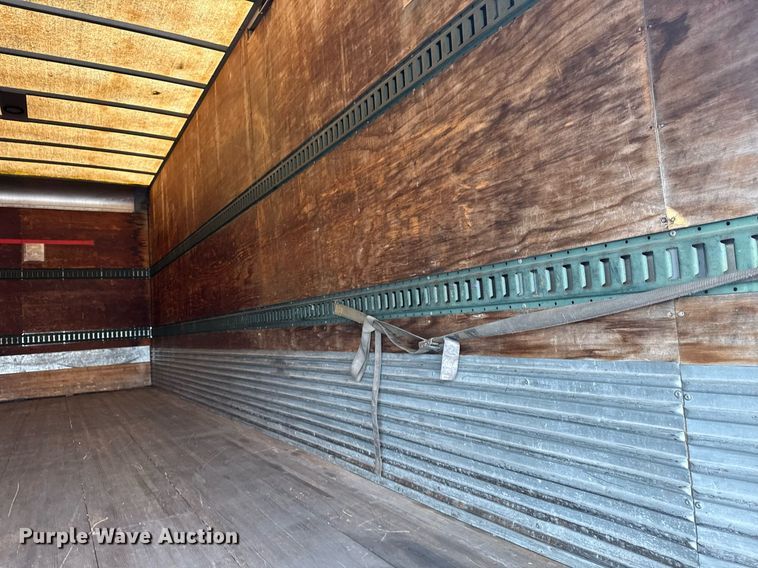 image for item EG5918 2006 Freightliner Business Class M2 box truck