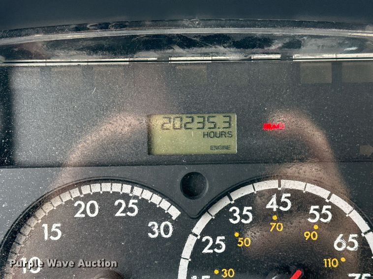 image for item EG5918 2006 Freightliner Business Class M2 box truck